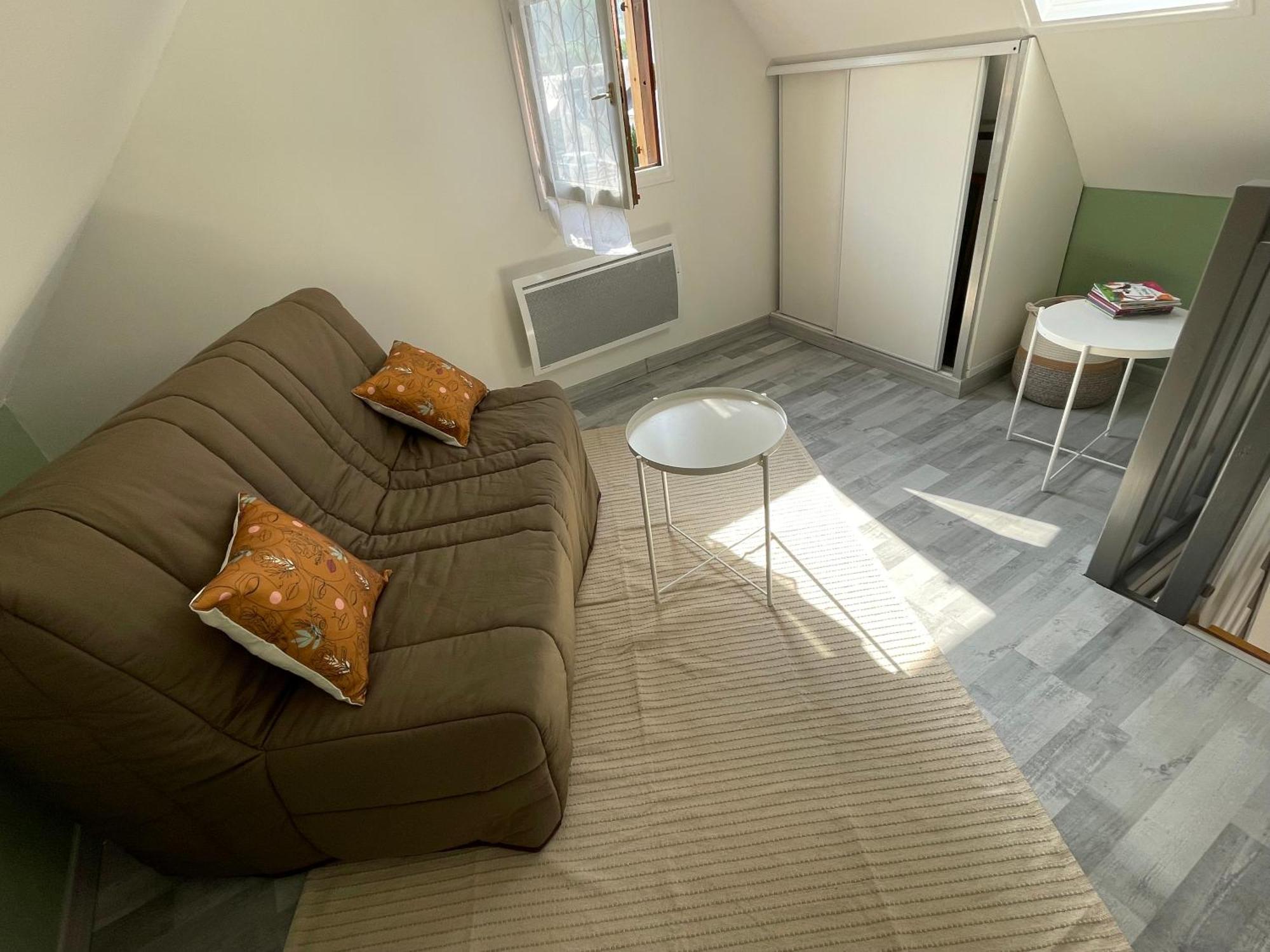לארונס Appartement Cocoon Avec Jardin Et Vue Montagne מראה חיצוני תמונה